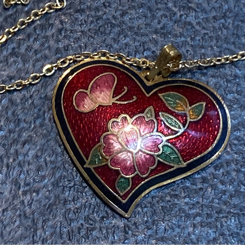 ENAMEL HEART BUTTERFLY FLORAL PENDANT WITH 16" GOLD TONE CHAIN